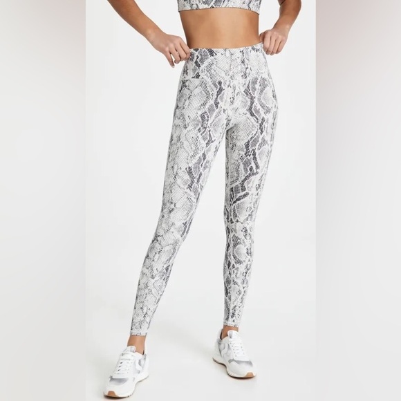ALO Yoga Pants - Alo Yoga Vapor Snakeskin High Waisted Leggings Size Small NWOT